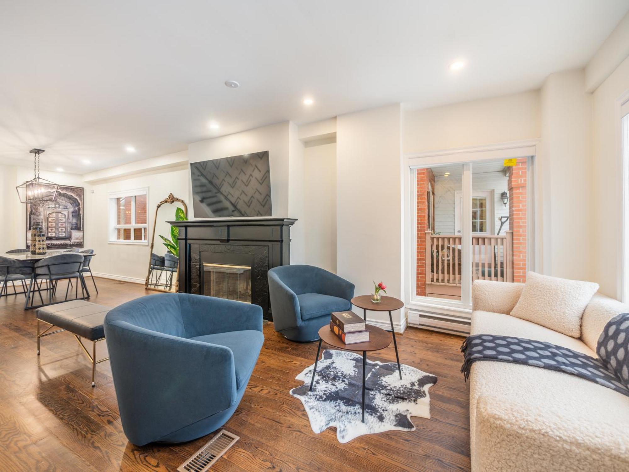 Apartment Designer 3br & 2wr Townhouse Toronto