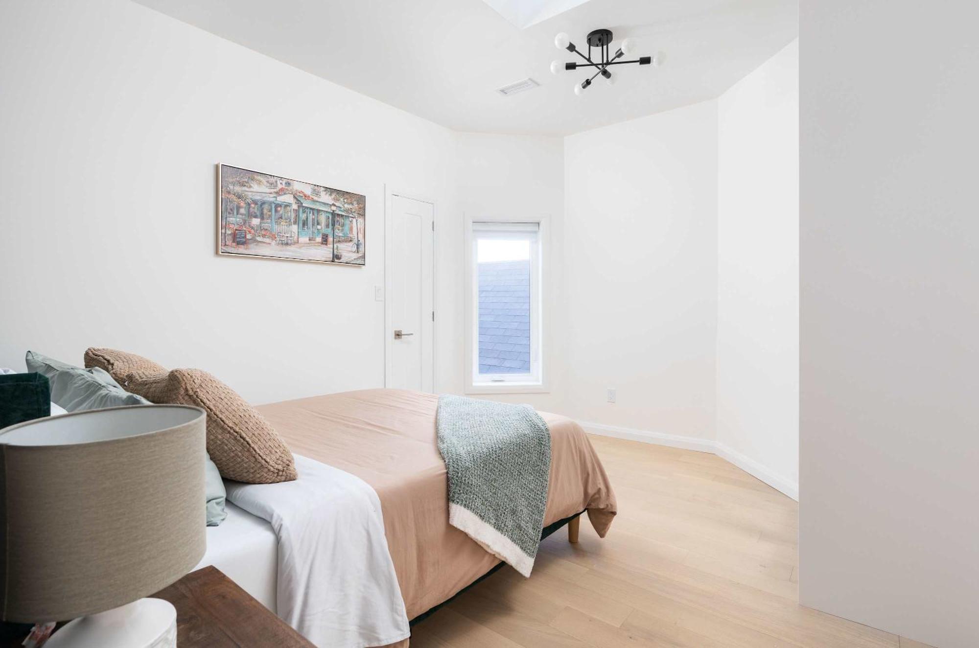 Apartment Large Victorian Sleeps 6 By Uoft