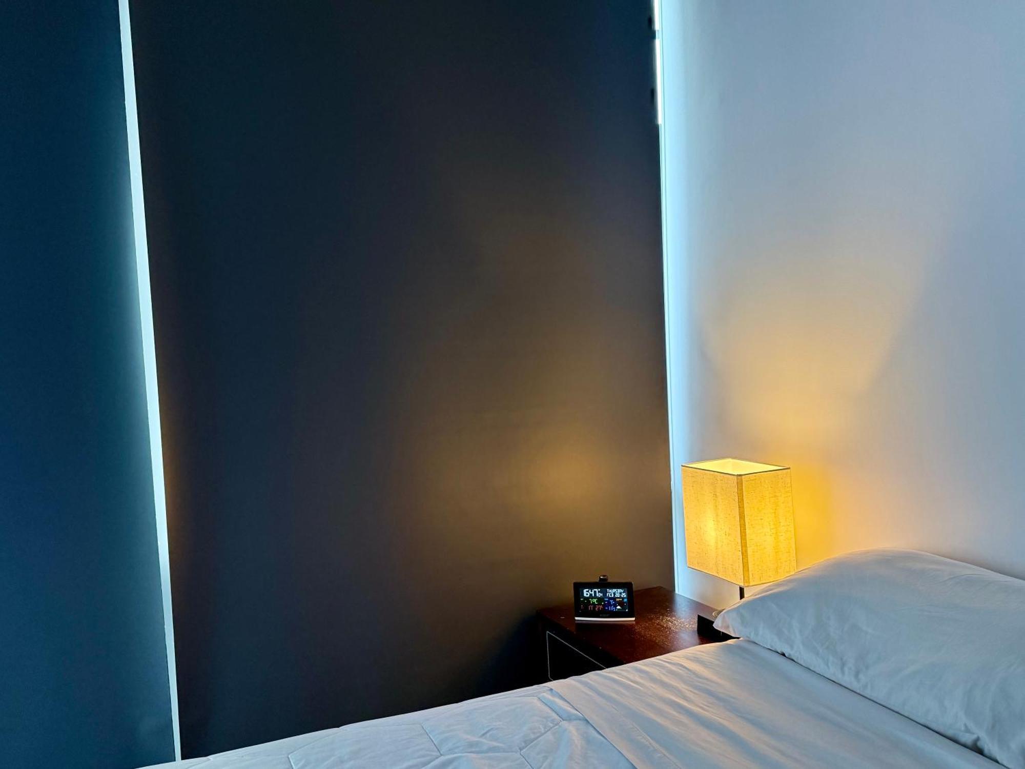 Murano - Bay & College - Fully Equipped Downtown *