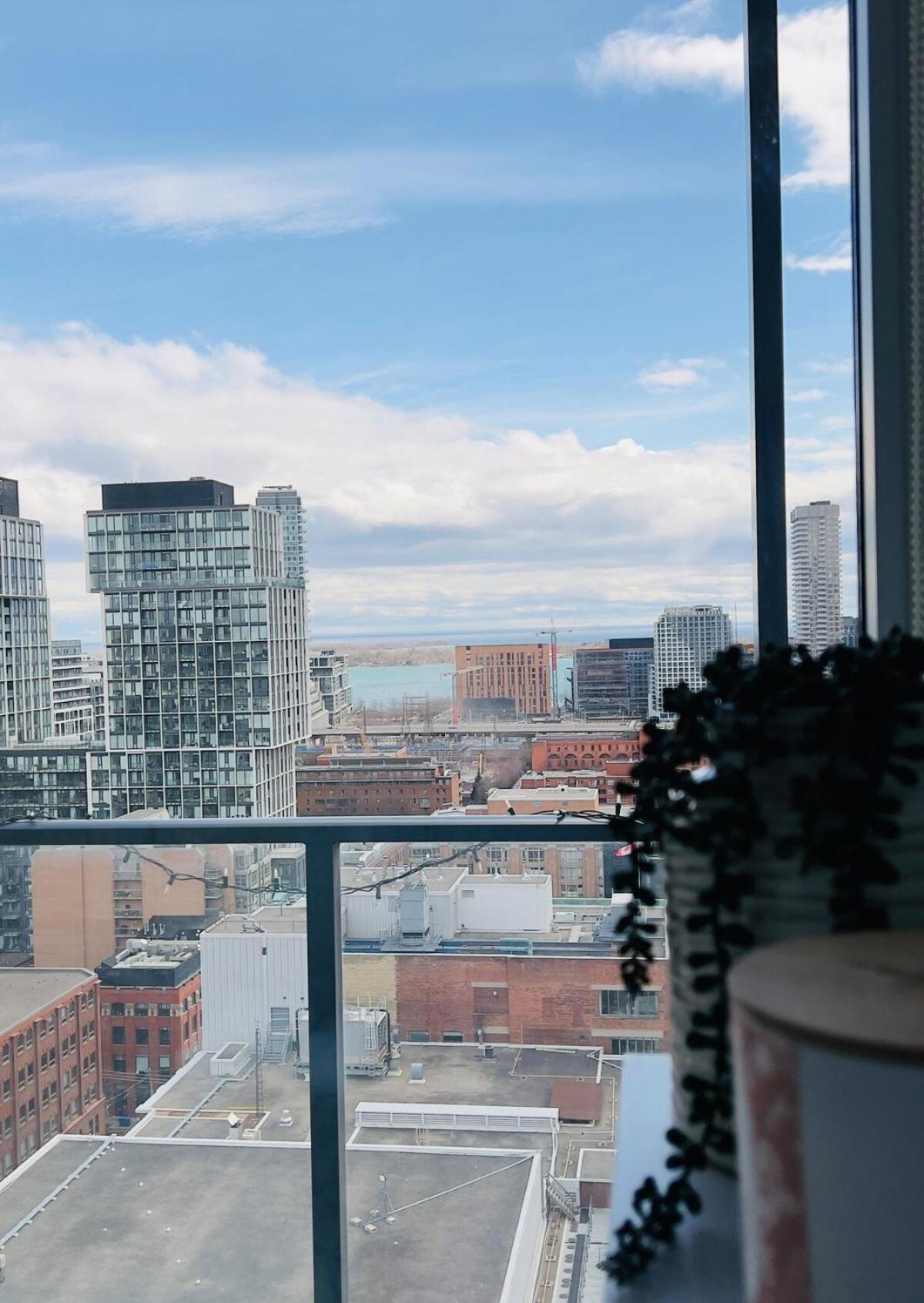Apartment Prime Downtown - St Lawrence Parking *