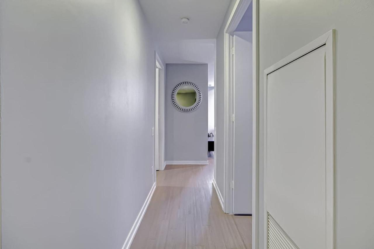 The Skyline Retreat By Instant * Toronto