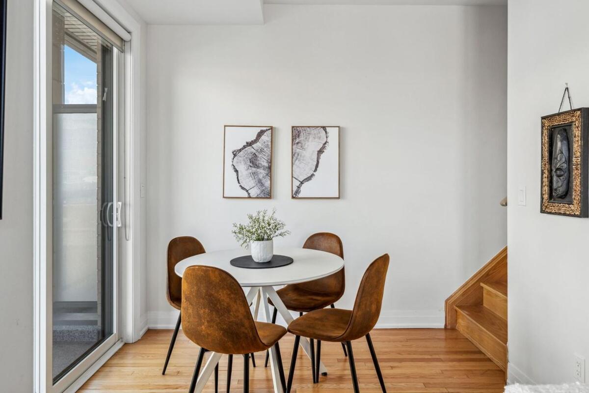Stunning 2br Retreat, Patio & Parking *