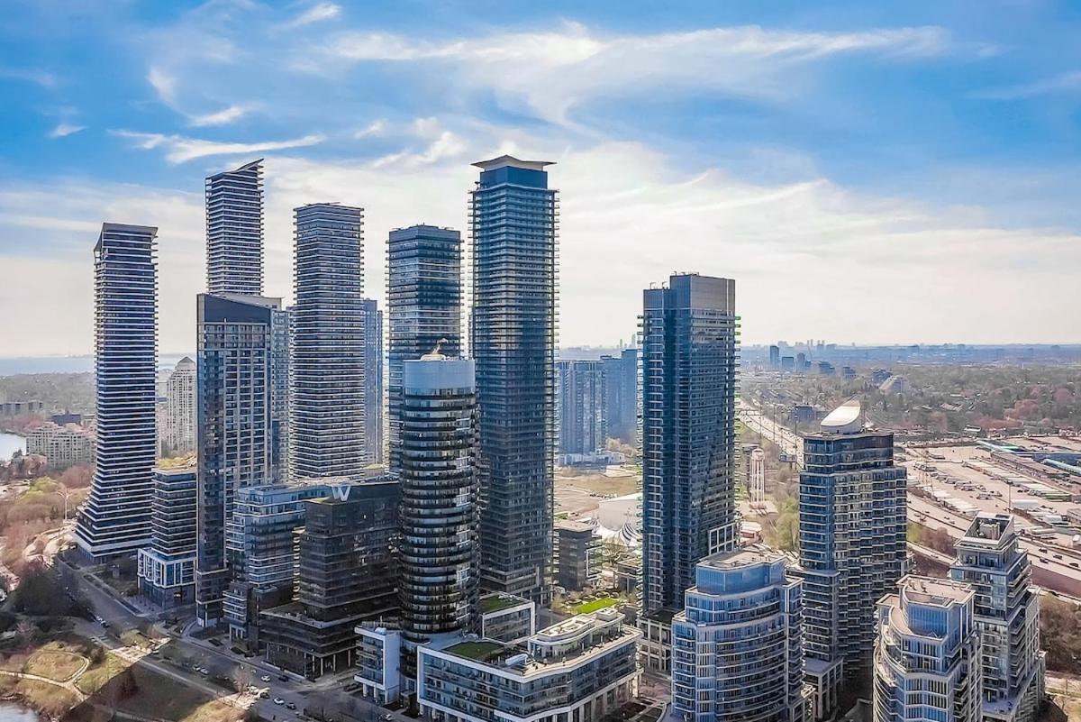 Apartment With Views Toronto