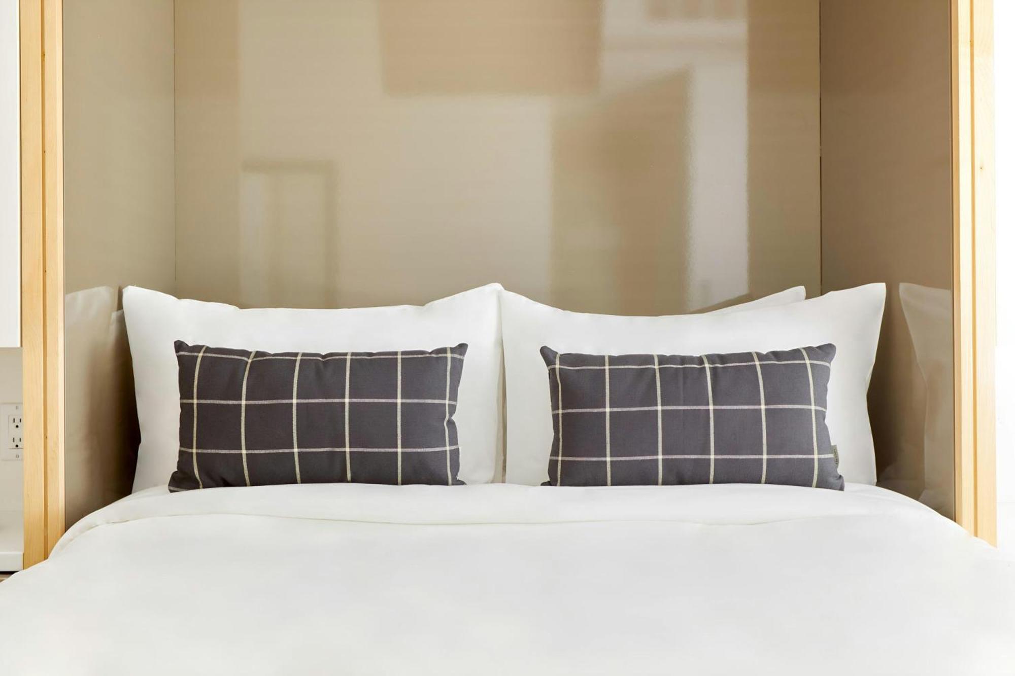 The Beverley Queen West, Sonder By Marriott Bonvoy 3* Toronto