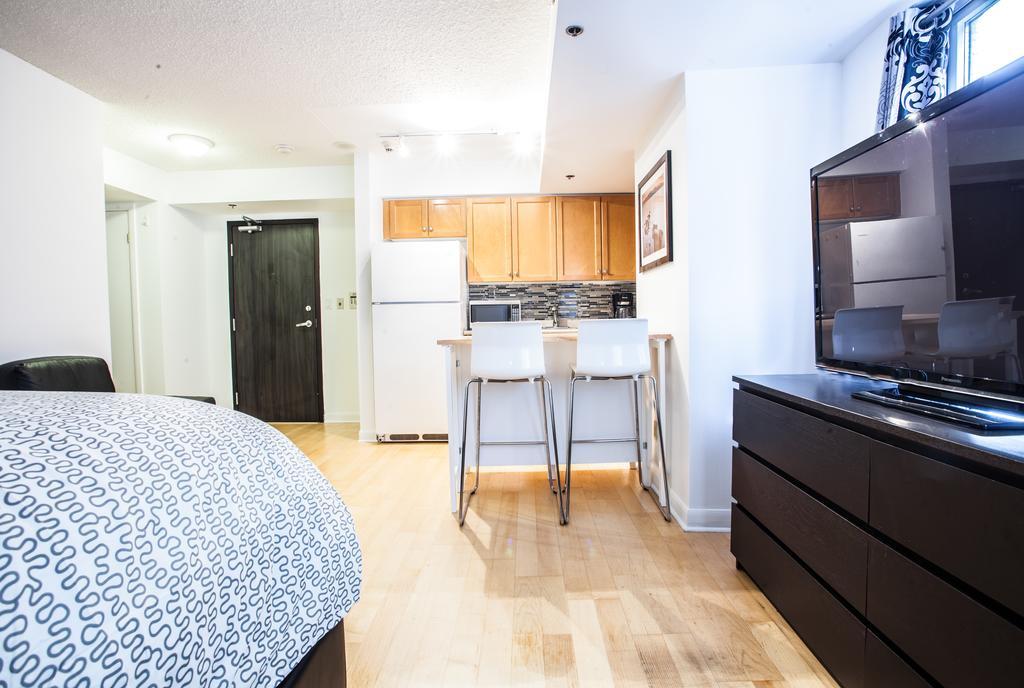 Apartment Pinnacle - Pantages Tower Toronto