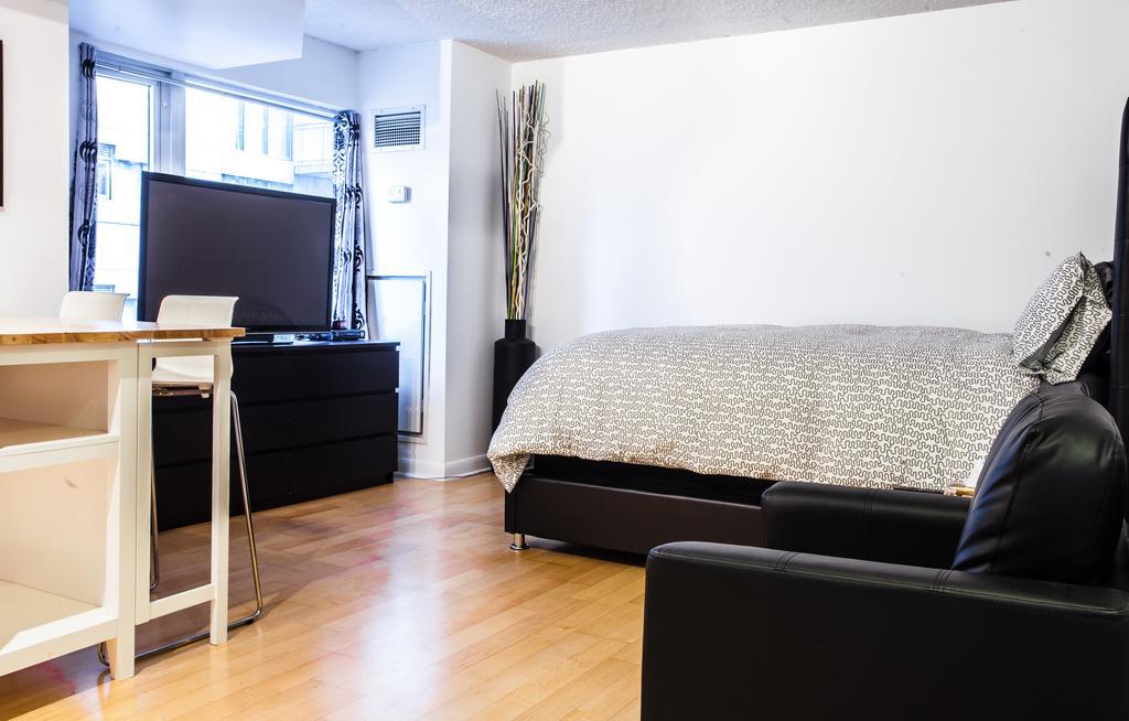 Pinnacle - Pantages Tower Apartment