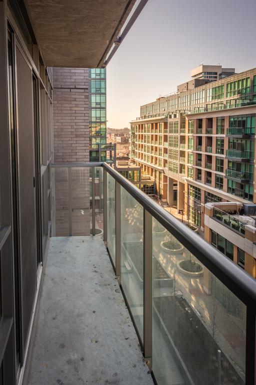 Queen West Suites Apartment