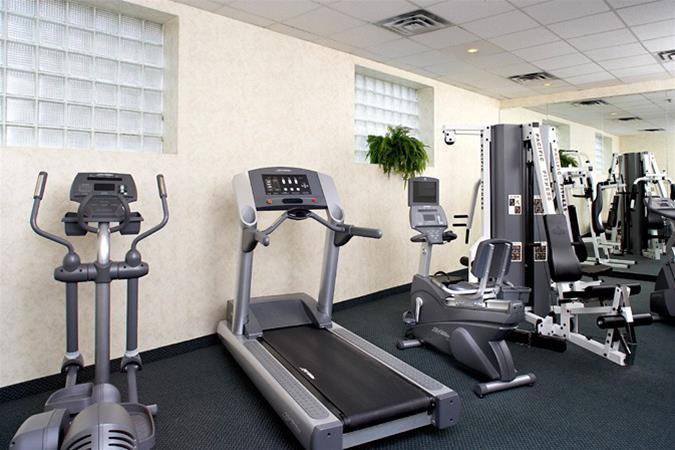 Four Points By Sheraton Lakeshore Hotel Toronto