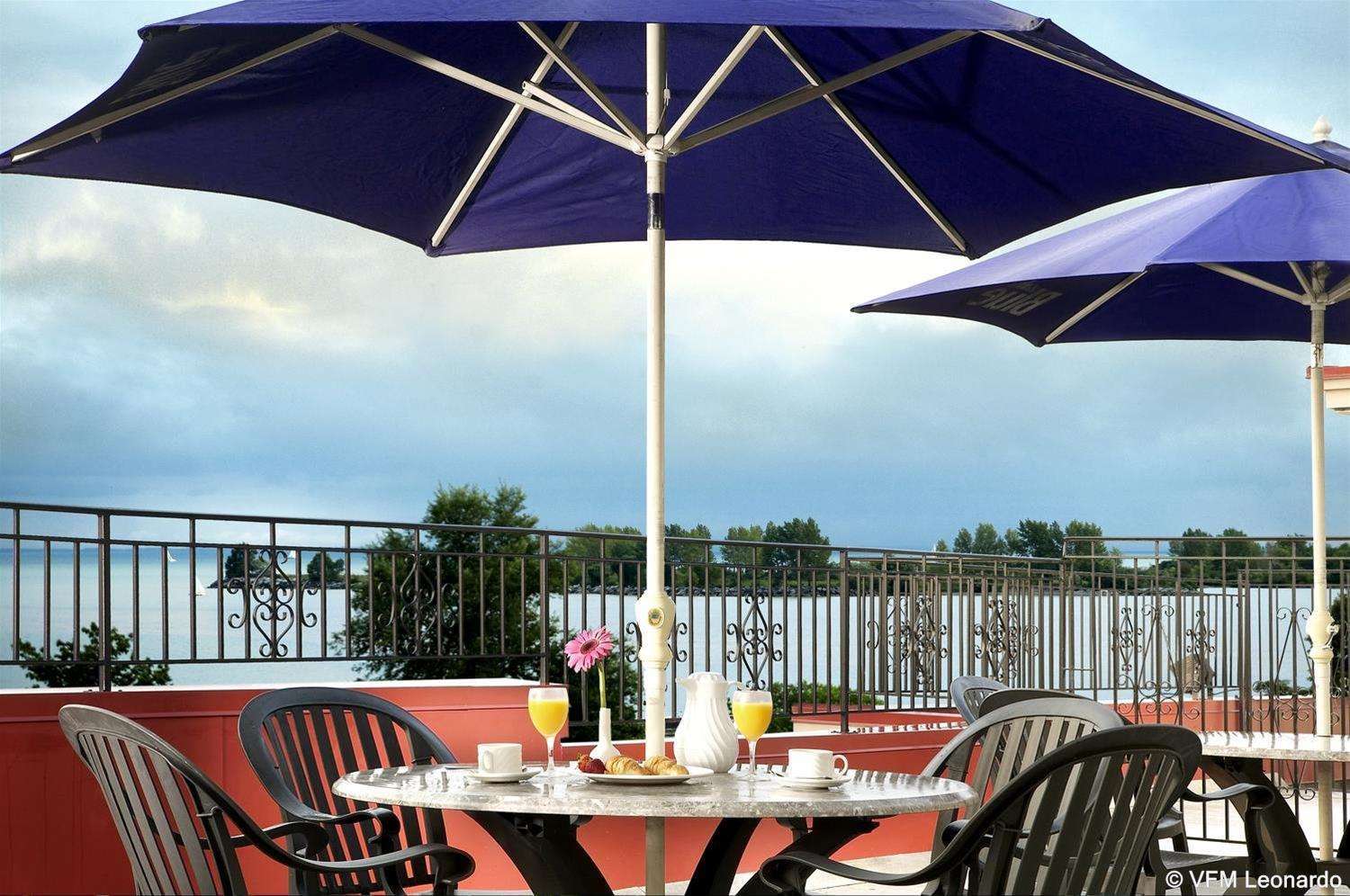 Four Points By Sheraton Lakeshore Hotel Toronto