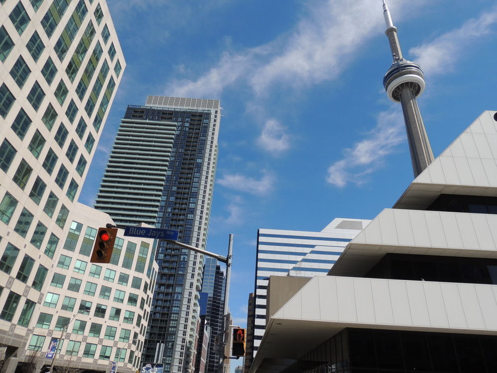 Tvhr - Luxury Condos In Heart Of Downtown * Toronto
