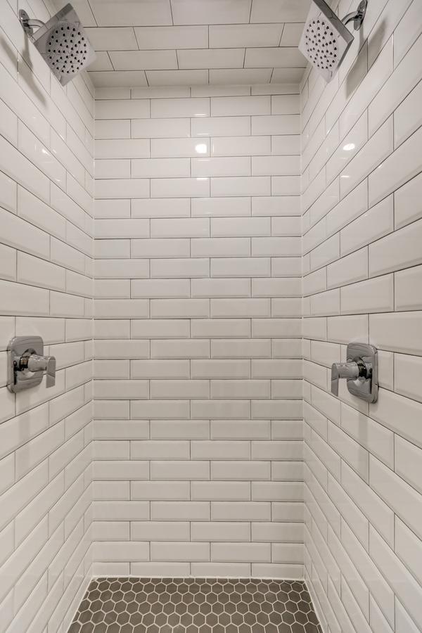 Applewood - Etobicoke Apartment *