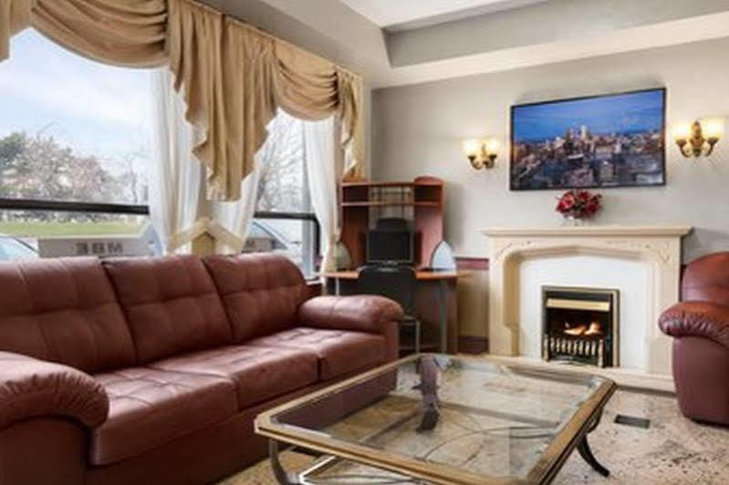 Days By Wyndham East Lakeview 3* Toronto