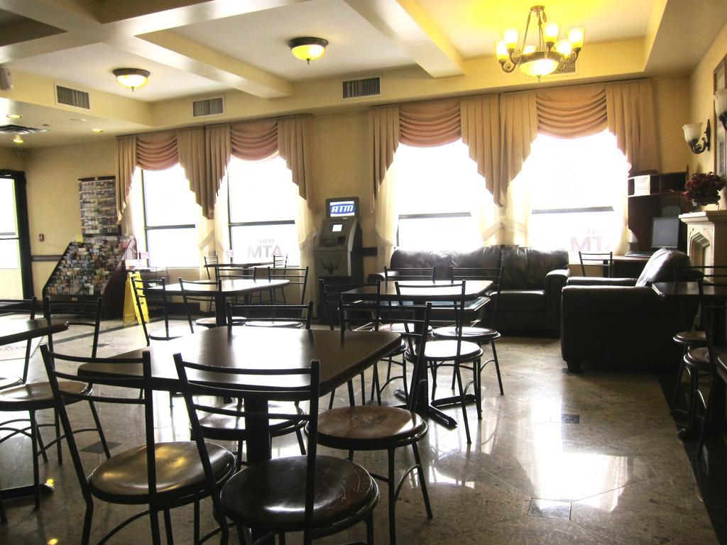 Hotel Days By Wyndham East Lakeview