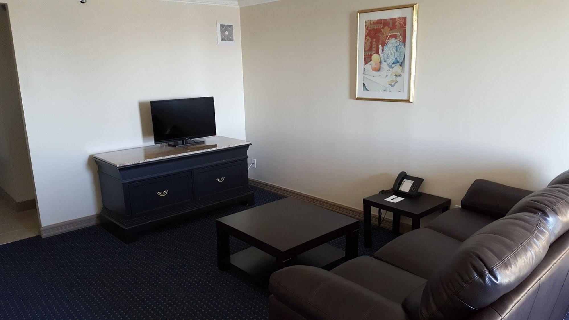 Hotel Montecassino Hotel & Event Centre 3*
