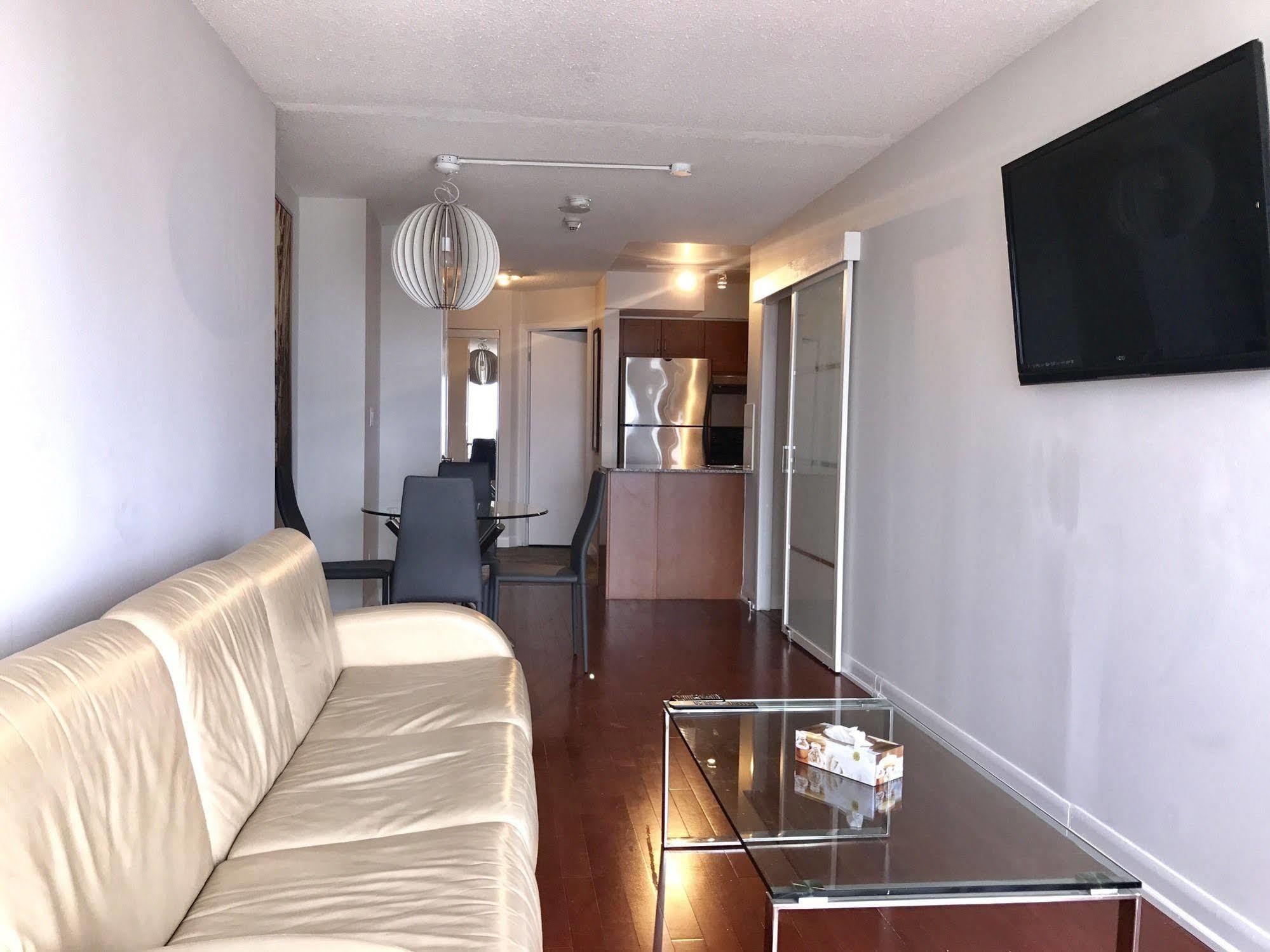 Apartment Pinnacle - Pantages Tower