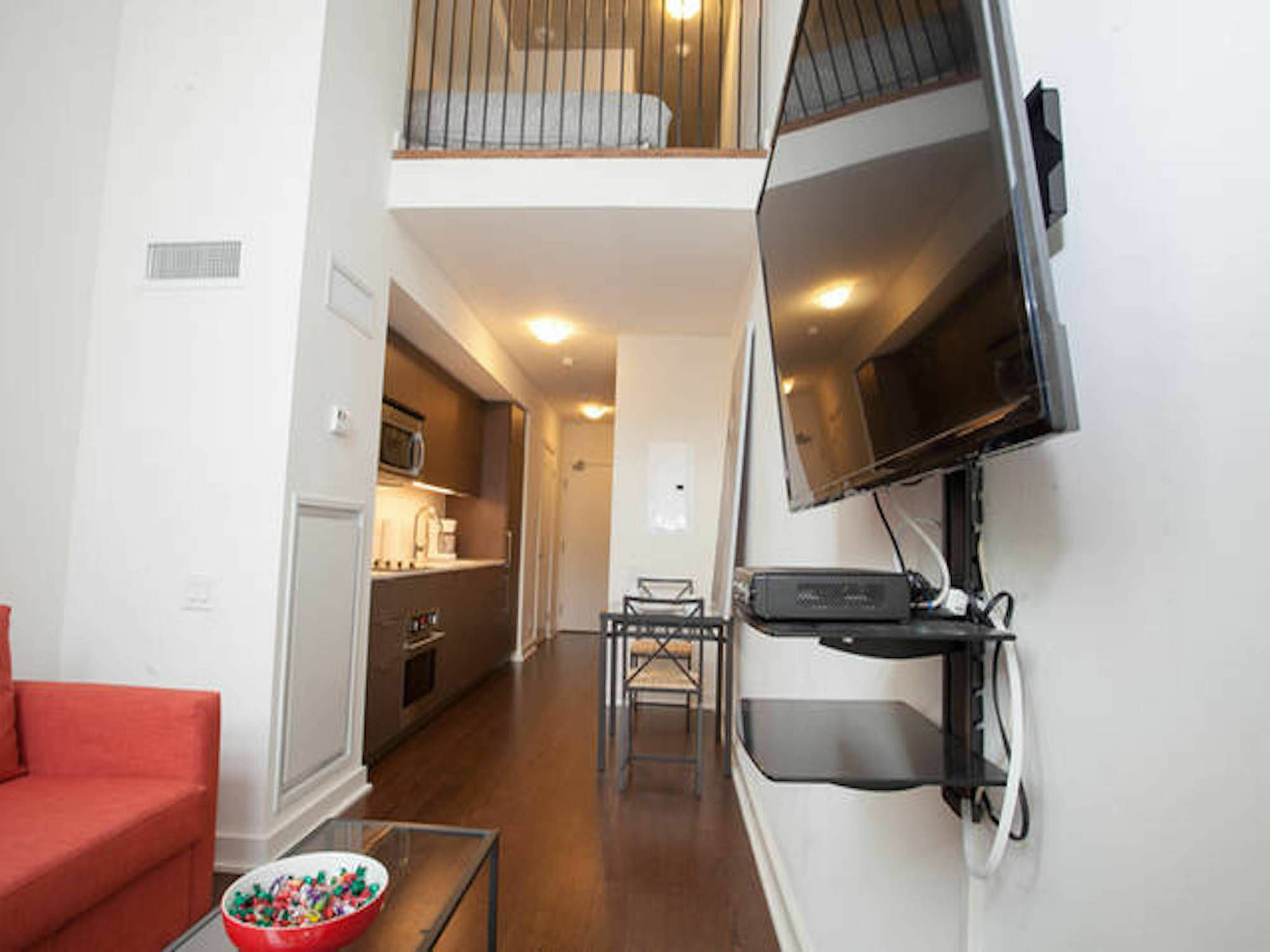 Pinnacle - Trendy 2-story Loft * Toronto