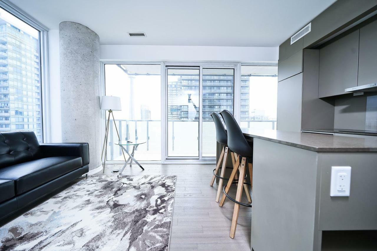 Grand Royal Condos-