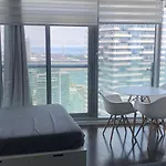 Ihost Suites Ice Condo
