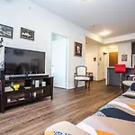 1 Bedroom Plus Den Humber Bay Lakeshore Waterfront Toronto Condo Mimico