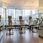 Downtown Toronto Condo Step To Cn Tower ,Scotiabank Arena .Union Station