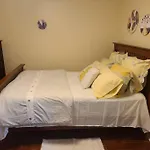3 Bedroom House In Toronto Downtown