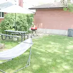 Richview Gardens Suite, 3-Bdr
