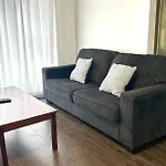 Finch Subway Room With Desk Light Queen Bed Near 401