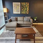 Queen St West Haven - Modern Loft, Downtown Toronto, Free Parking