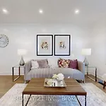 Family Friendly Haven Near Bluffs