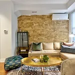 The Mitchell Haus-Style In The Heart Of Toronto