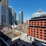 Atlas Suites Furnished Apartments- Rogers Center, Downtown Toronto