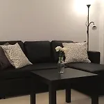 Lavish Suites - Luxury One Bedroom Condo- Cn Tower
