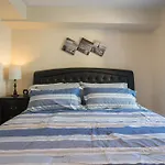 Applewood Suites - Luxury 3 Bdrm
