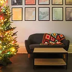 Hoestel Toronto
