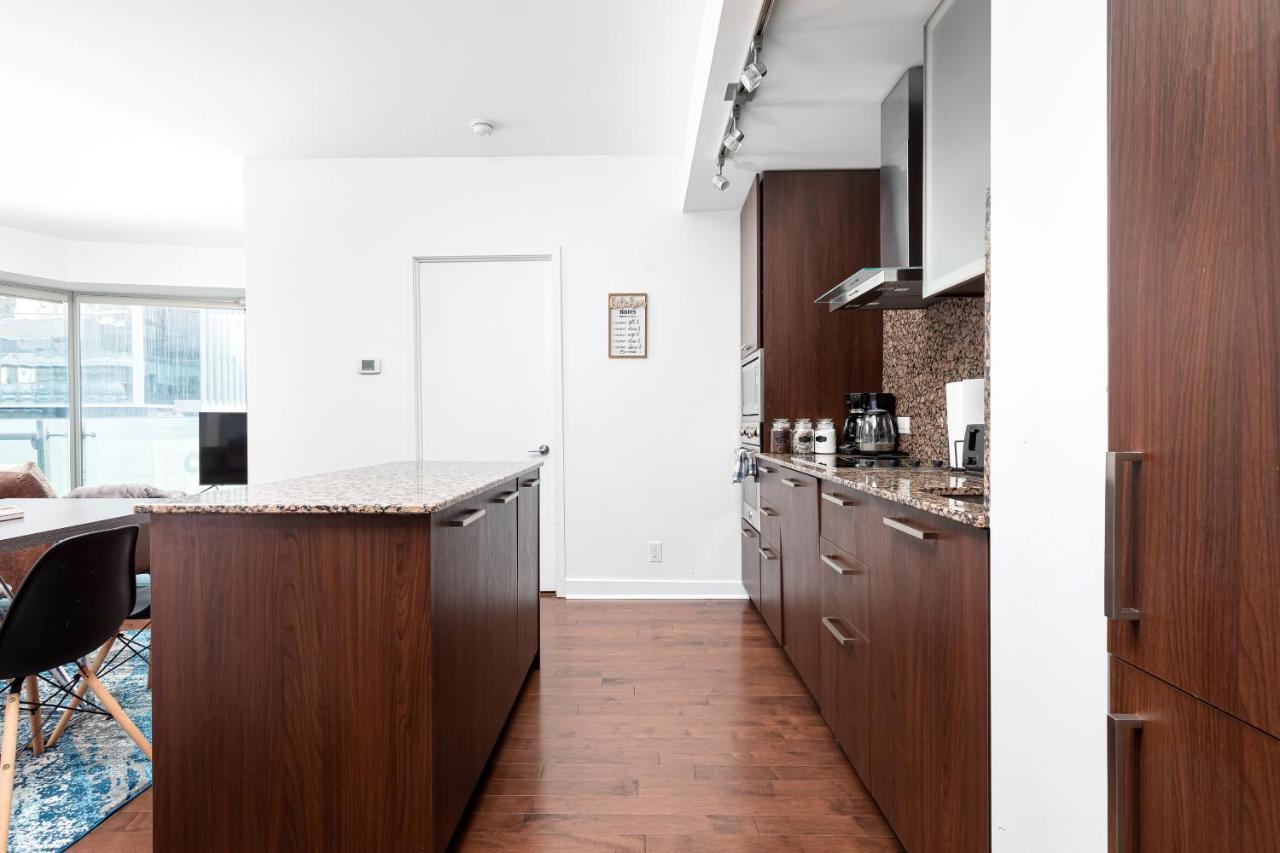 Apartment Downtown Mins From Scotiabank Arena, Tiff, Cn Tower, Union, Mtcc