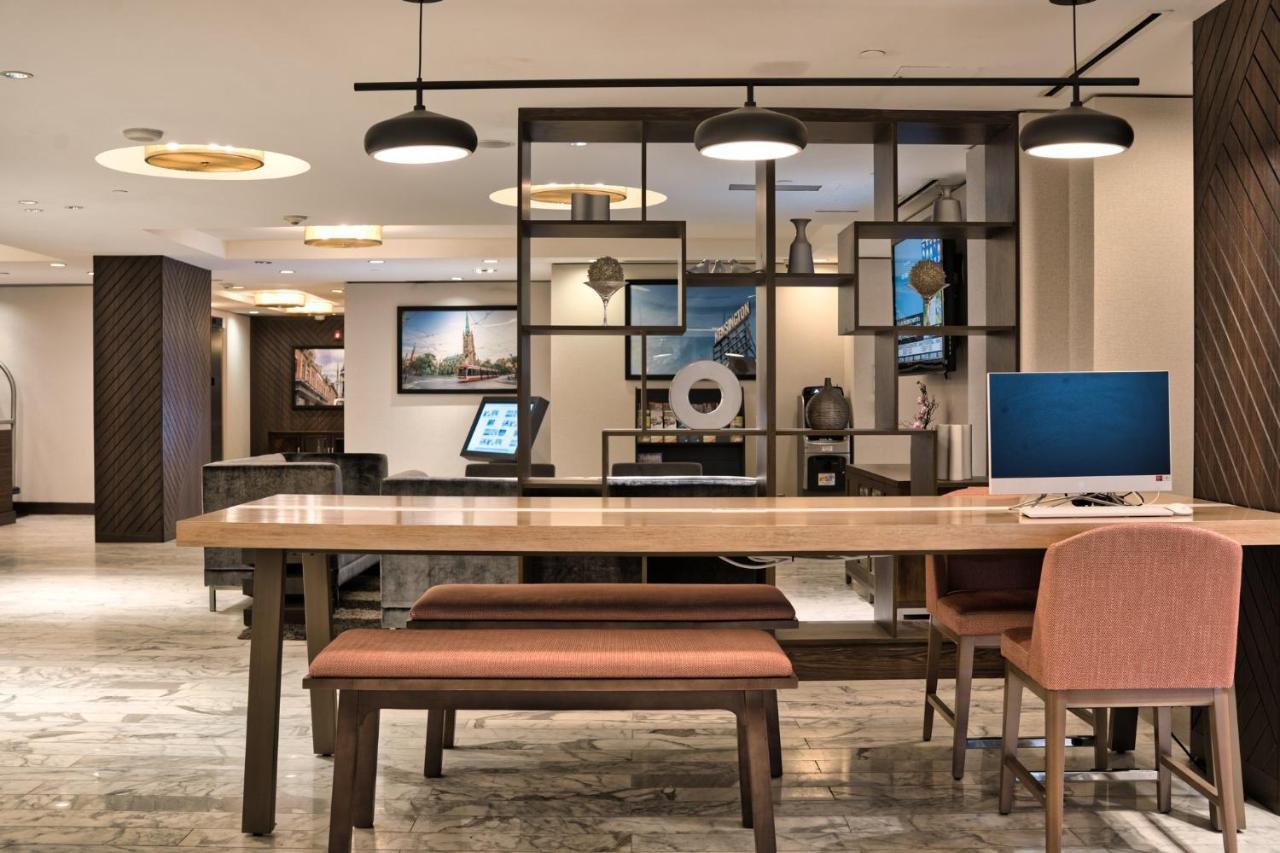 Downtown Centre By Ihg 4* Toronto