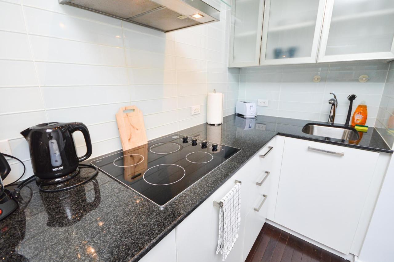 Downtown Mins From Scotiabank Arena, Tiff, Cn Tower, Union, Mtcc Apartment