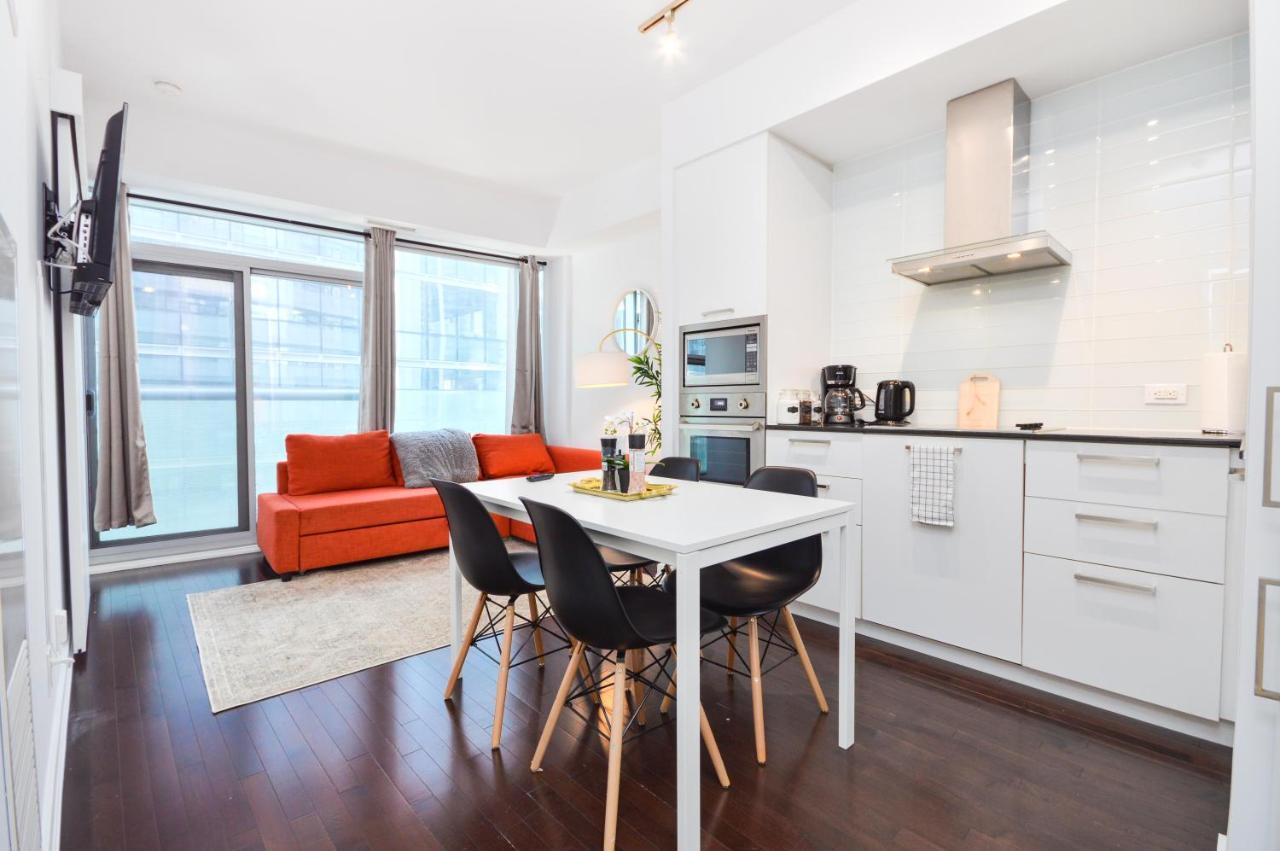 Downtown Mins From Scotiabank Arena, Tiff, Cn Tower, Union, Mtcc