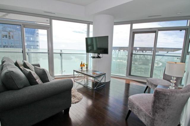 Presidential 2br 1 Condo, Entertainment District - Downtown With Cn Tower View, Balcony, Pool & Hot Tub Apartment *