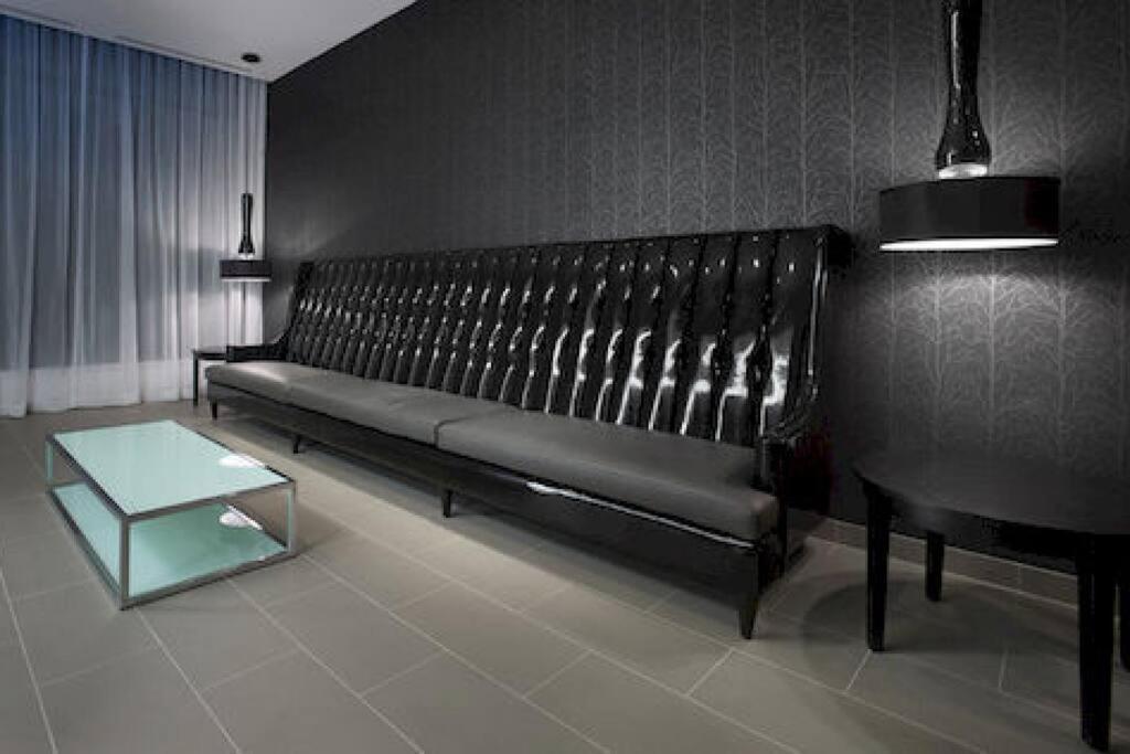 Reve - Elegant Penthouse Apartment *