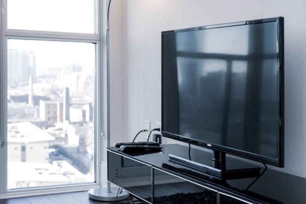 Reve - Elegant Penthouse Apartment