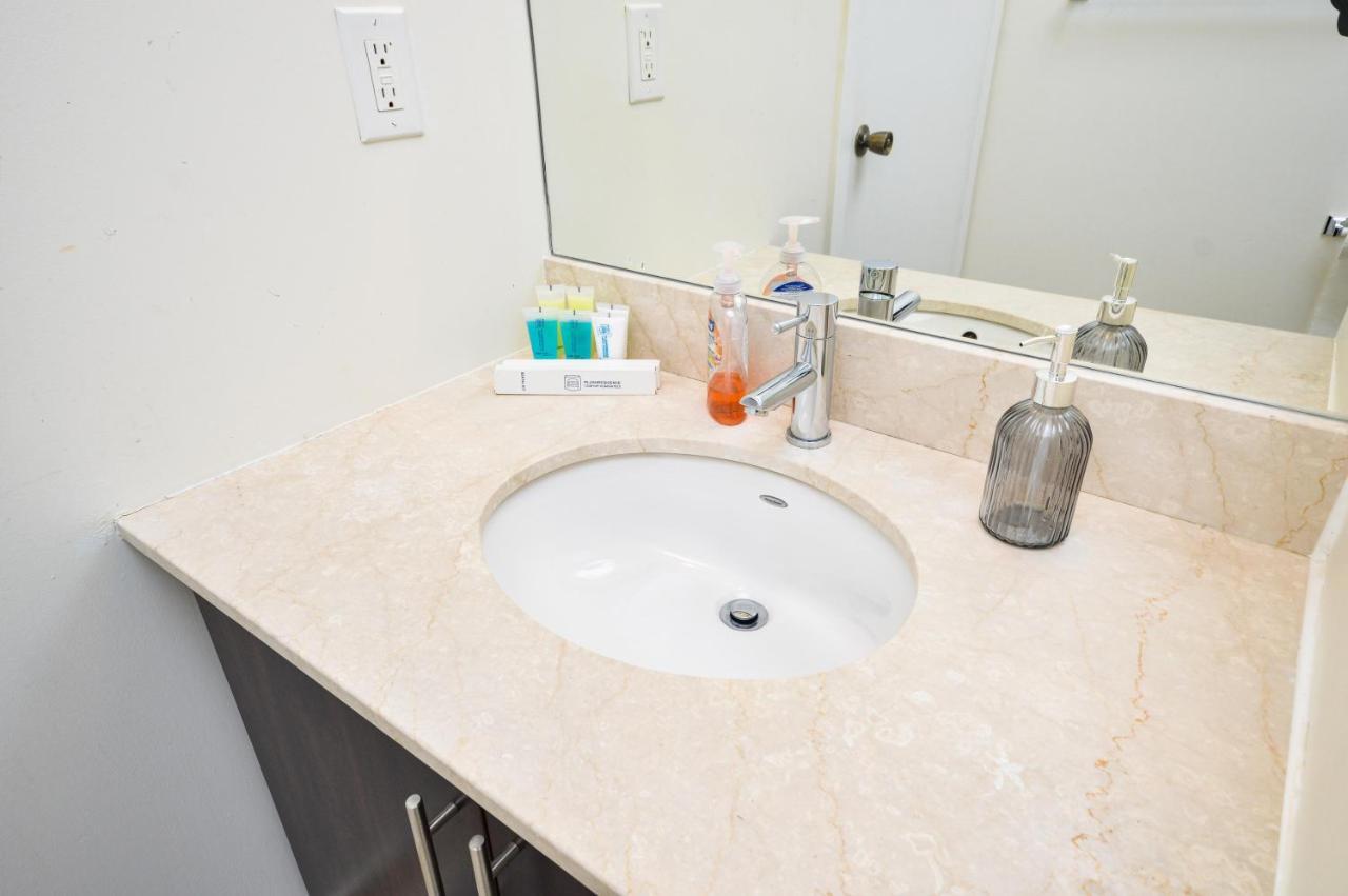 Downtown Mins From Scotiabank Arena, Tiff, Cn Tower, Union, Mtcc Apartment Toronto