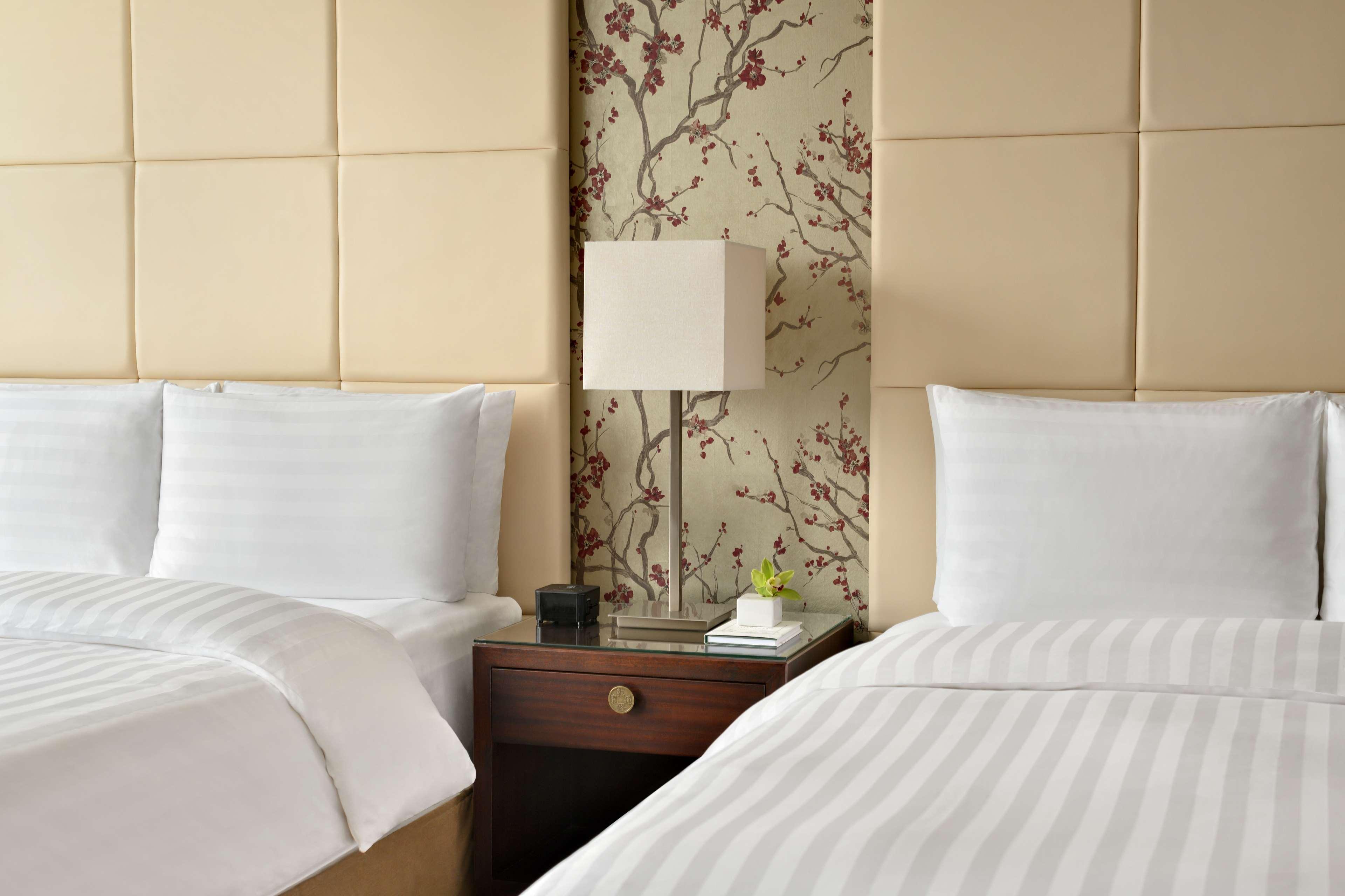 Shangri-la 5*