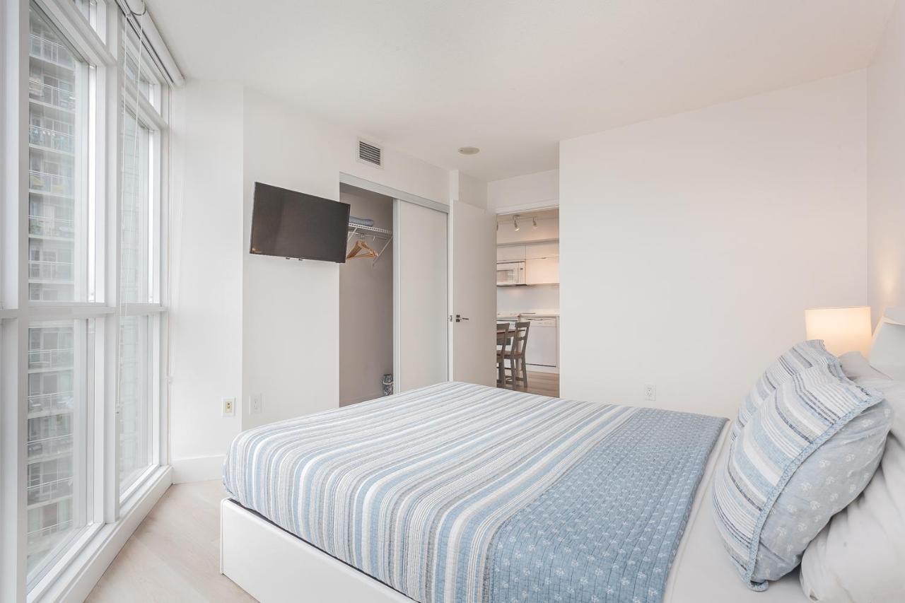 1br In The Entertainment District * Toronto