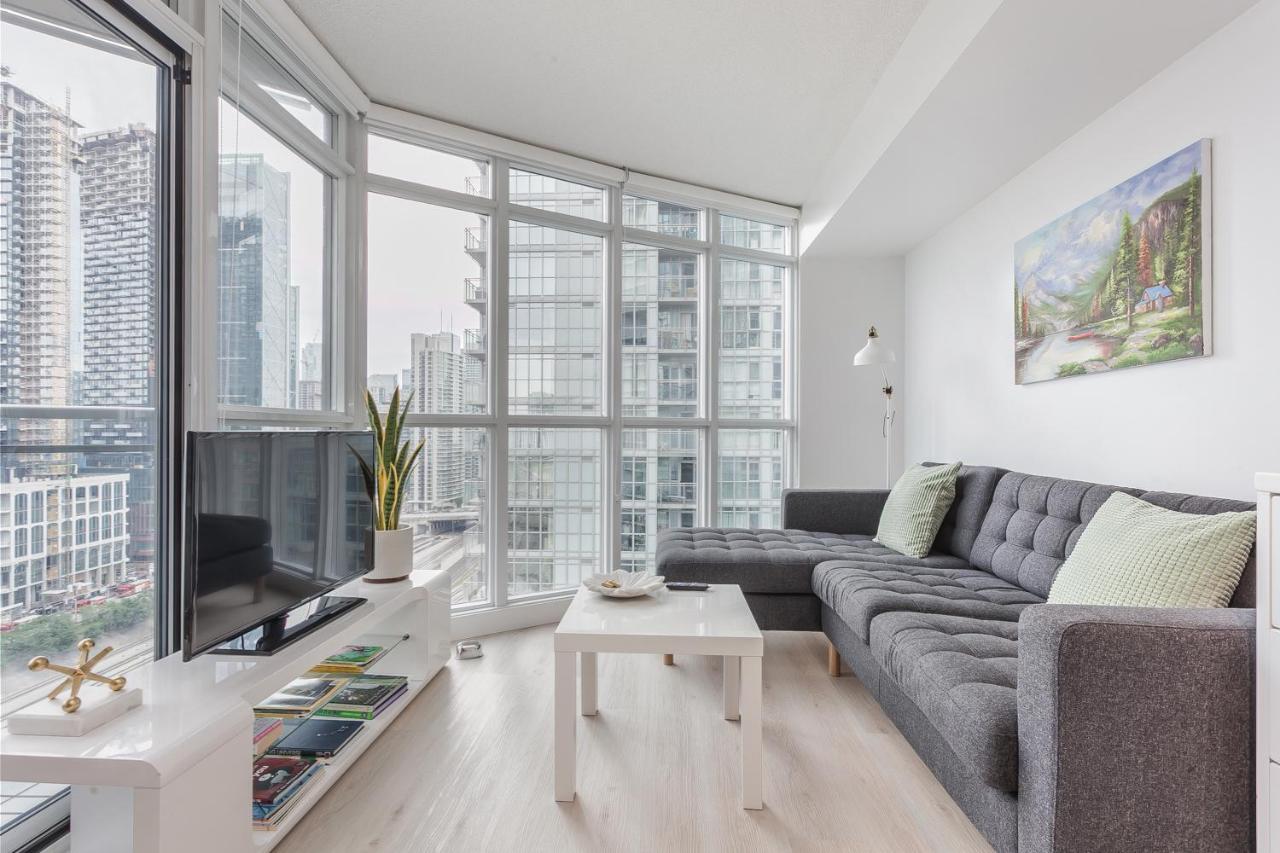 1br In The Entertainment District Apartment *