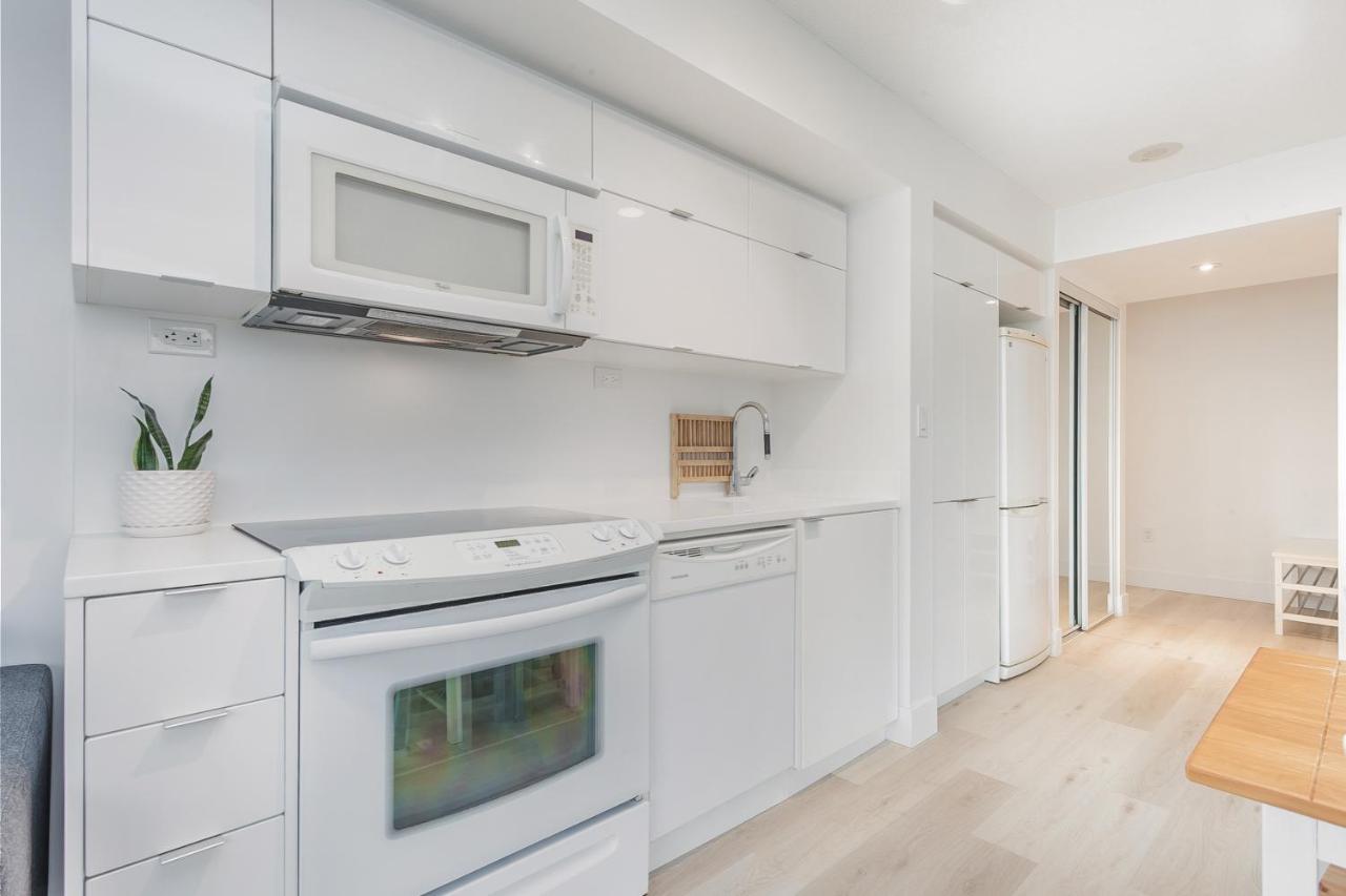 Apartment 1br In The Entertainment District Toronto