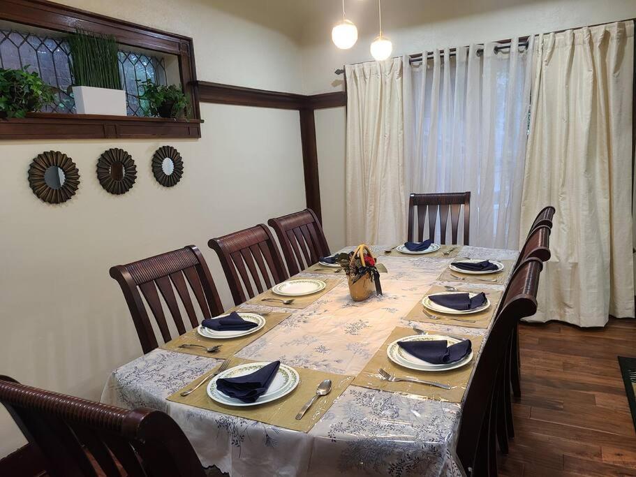 3 Bedroom House In Downtown Apartment