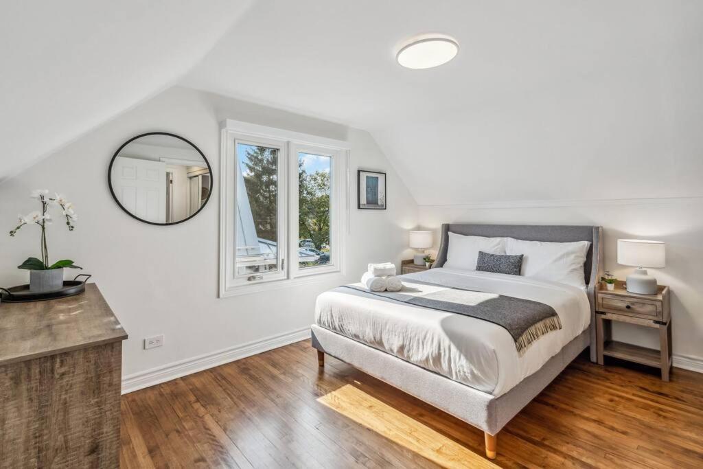 Heritage 3br Etobicoke Gem, Sherway Gardens, Bbq *