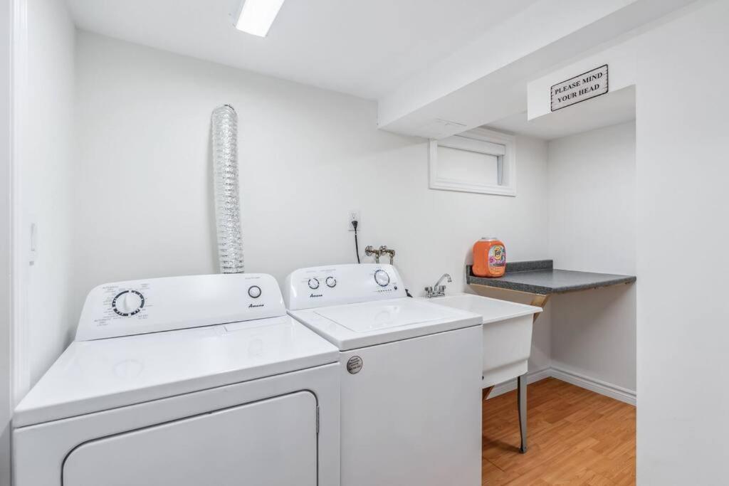 Heritage 3br Etobicoke Gem, Sherway Gardens, Bbq * Toronto
