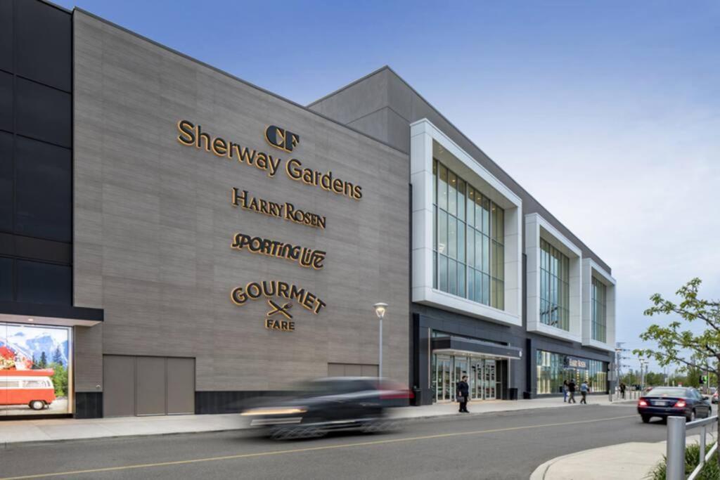 Heritage 3br Etobicoke Gem, Sherway Gardens, Bbq Toronto